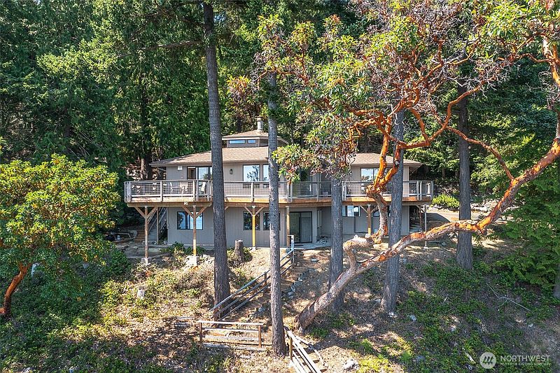 2nd image of 1307 Spring Point Road