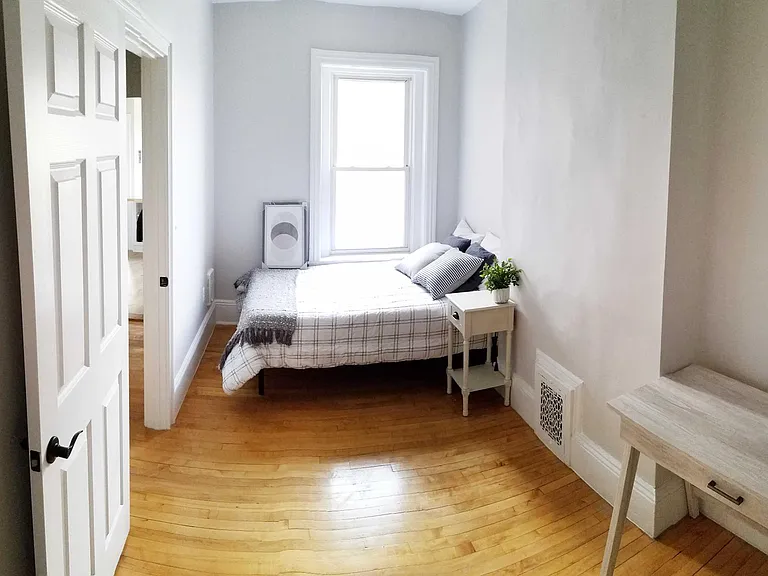 36 Beacon St #3 — Photo 13