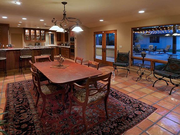 2nd image of 15 E Calle Mirasol