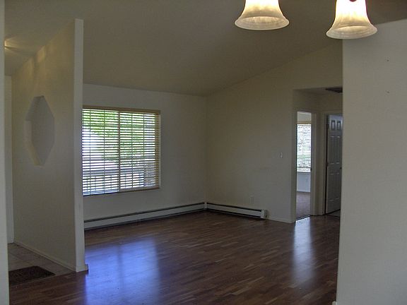 4th image of 2563 Westwood Dr