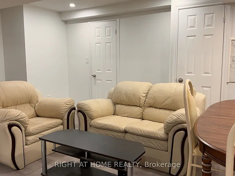 980 Midland Ave #BASEMENT — Photo 3