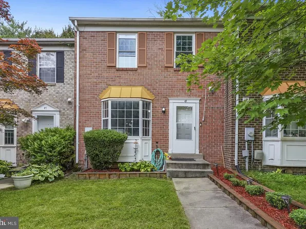 45 Gas Light Ct, Gaithersburg, MD 20879