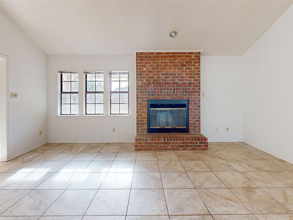 1st image of 8927 Bontura Rd