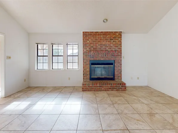 8927 Bontura Rd, Granbury, TX 76049