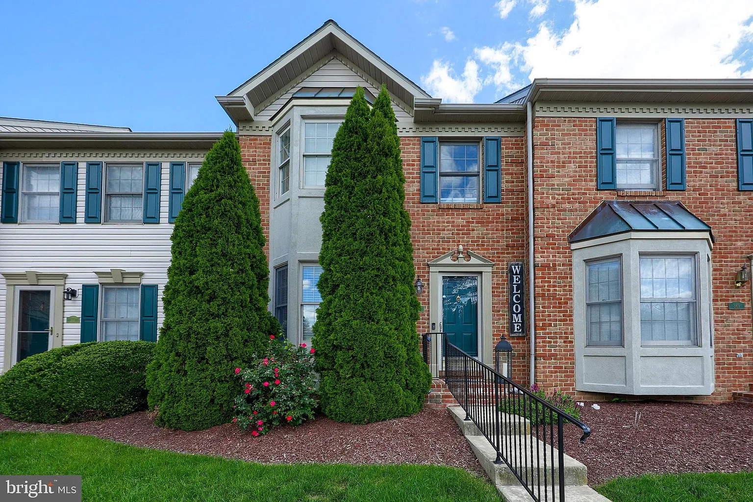371 Cobblestone Ln photo 1