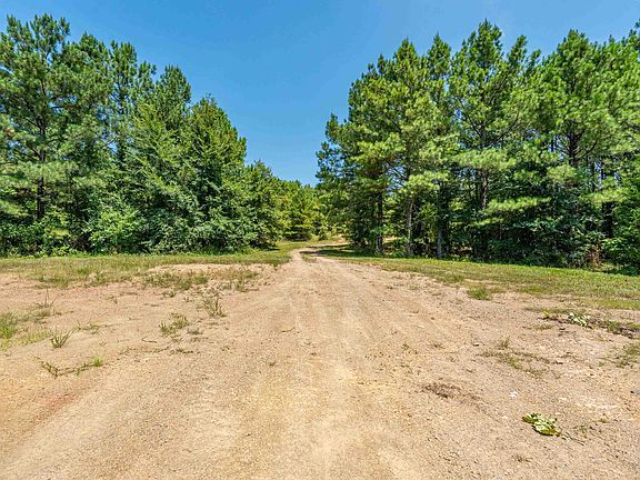 4th image of Broken Bow Ln