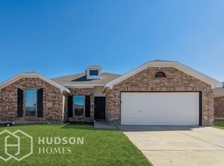 1406 Beacon Hill Dr, Midlothian, TX 76065