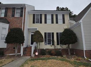 8414 Wycombe Ln, Raleigh, NC 27615