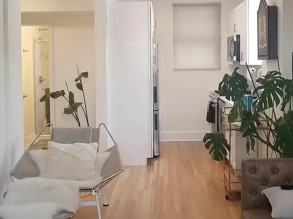 169 Greenwich Ave, Greenwich, CT 06830