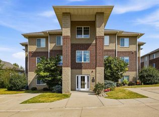 271 S Taft Ave, Iowa City, IA 52245