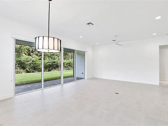 5th image of 12444 Violet Ln