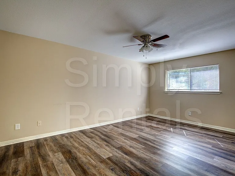 6426 Chapman Dr — Photo 30