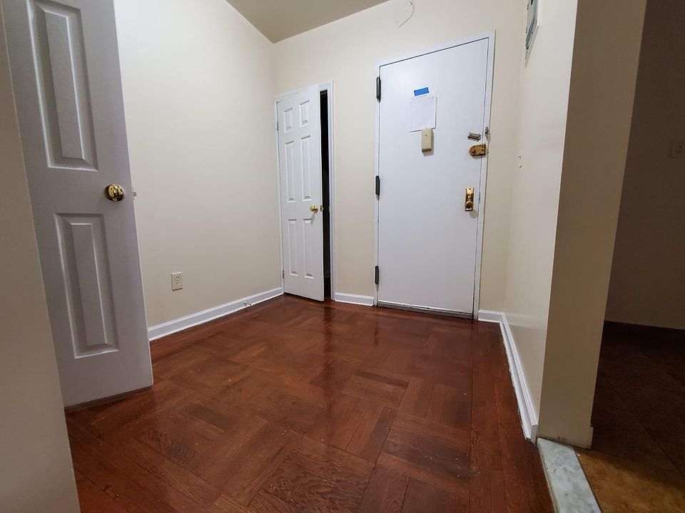 1st image of 1720 University Ave APT 3H