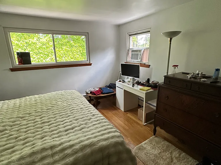 18 Lakeside Dr — Photo 5