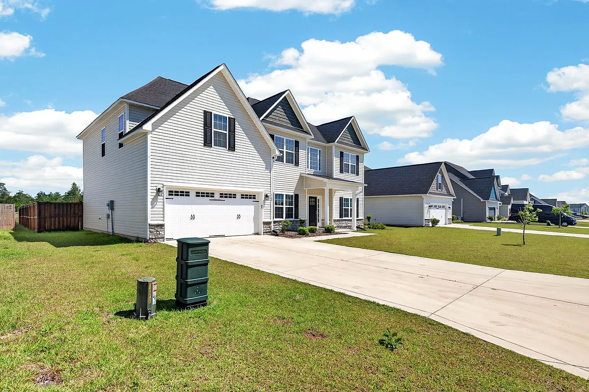 Building Photo - 520 Indigo Johnston Dr