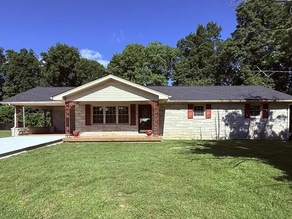551 Maple Ter, Lafayette, TN 37083