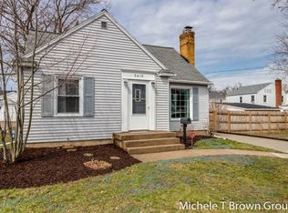 2415 Raymond Ave SE, Grand Rapids, MI