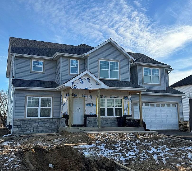1st image of 884 Hayden Dr