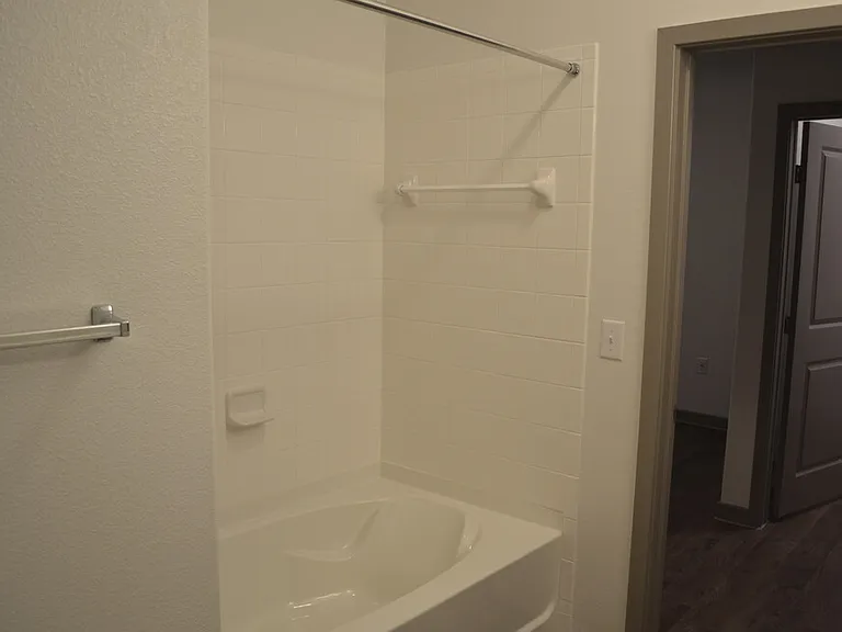 Majestic Ranch Apartment Homes — Photo 13