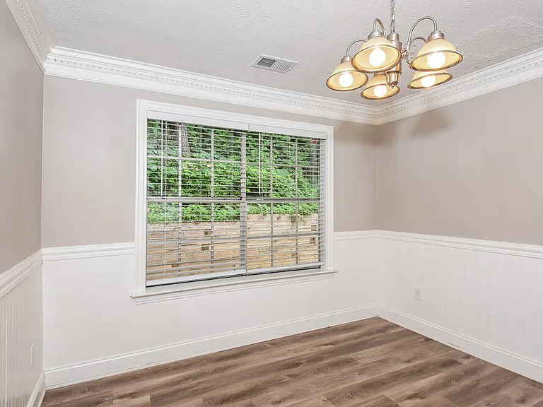 885 Trace Cir NE — Photo 7