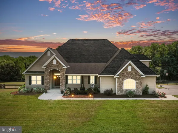 441 Chessie Ln, Harpers Ferry, WV 25425
