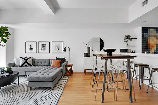 Rented by AZ REALTY NYC LLC | media 5