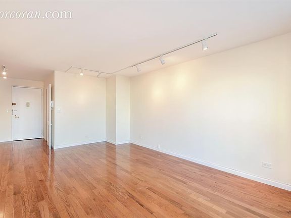 4th image of 301 E 79th St APT 10G