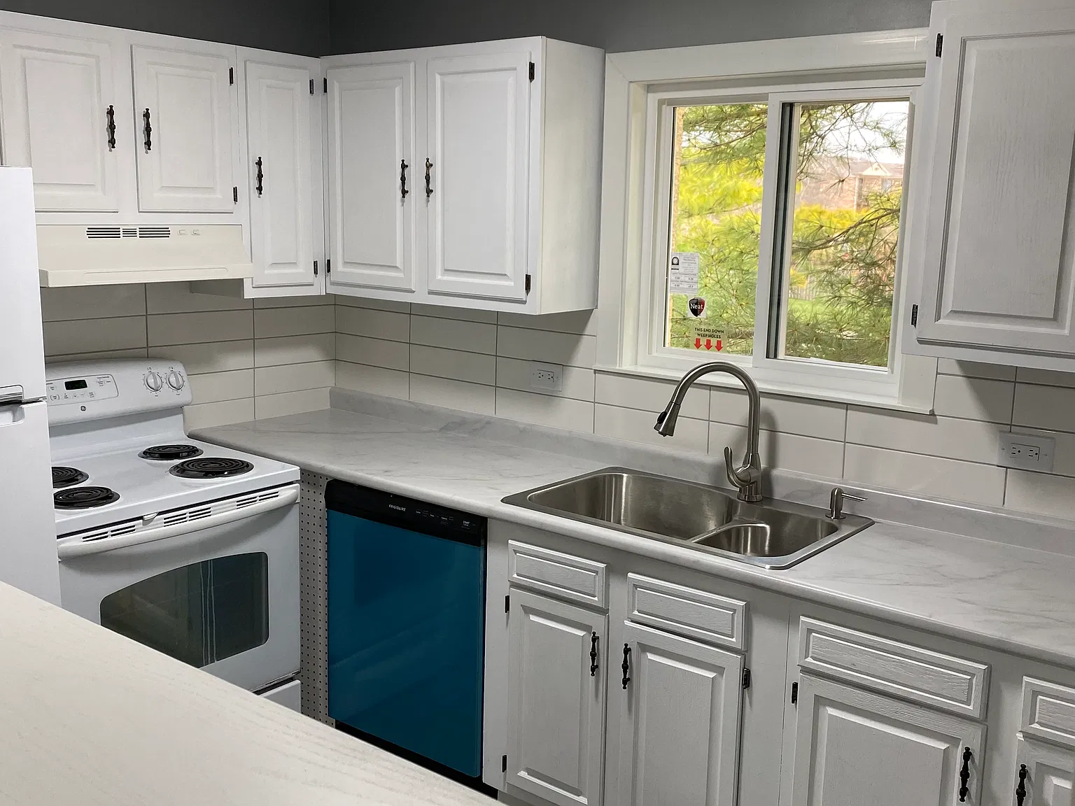 2 bed, 950 sqft, $1,750 — Photo 3