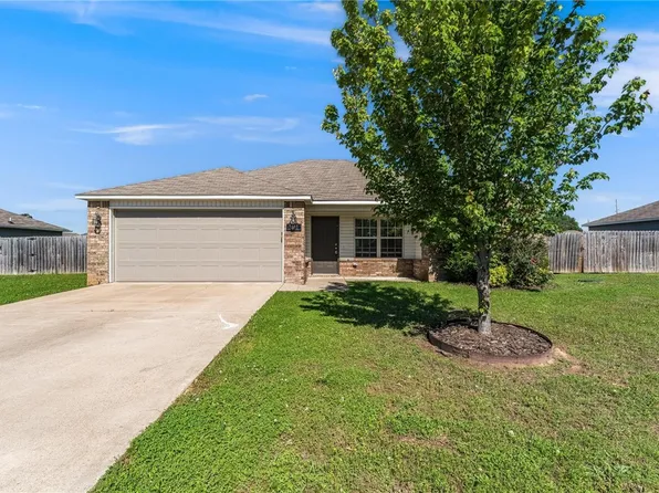 3381 Justice Dr, Bethel Heights, AR 72764