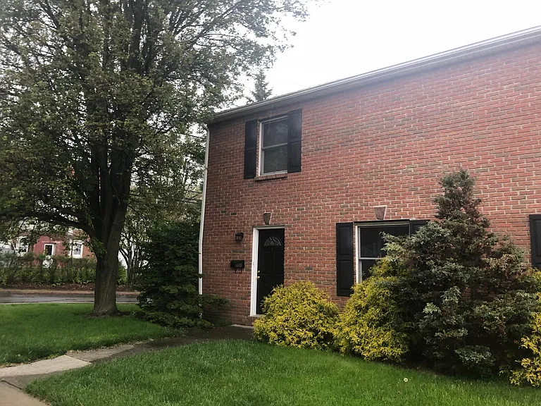 357 Washington Ave — Photo 1