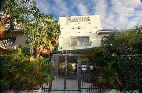 1st image of 910 Bay Dr APT 23