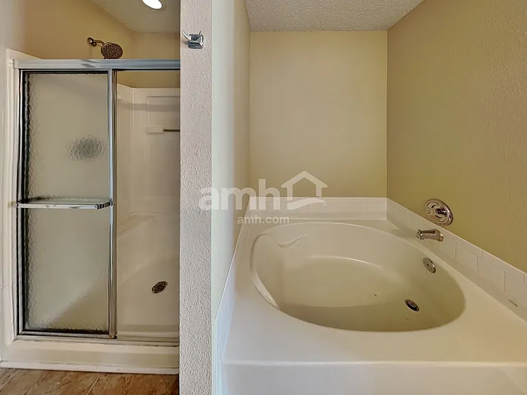 12422 Rose Haven Dr — Photo 17