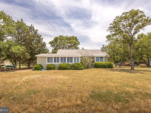 2nd image of 12938 Rivers Edge Dr