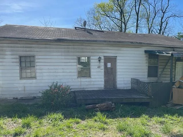 438 Old Lexington Rd photo 1