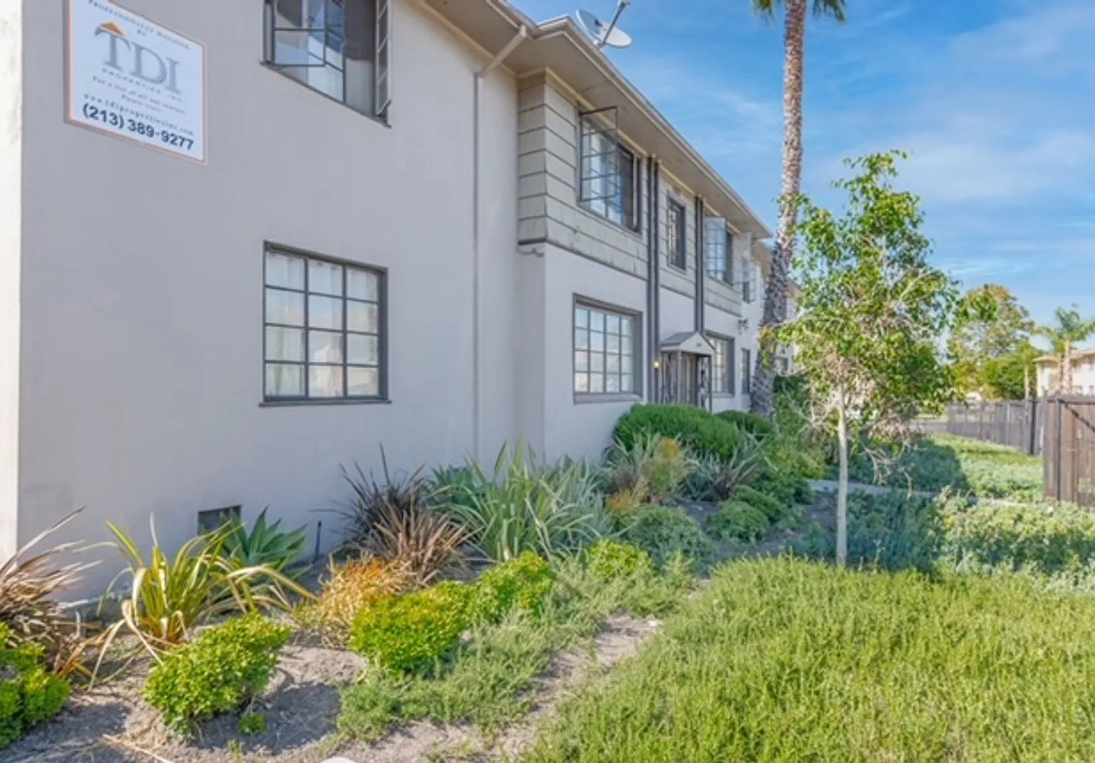 2 bed, 1.0 bath, 900 sqft, $2,095 — Photo 4