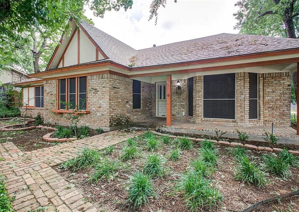 1st image of 615 Country Green Ln