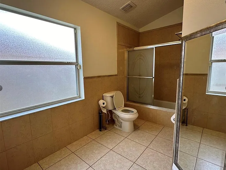 10707 Flycast Cir — Photo 26