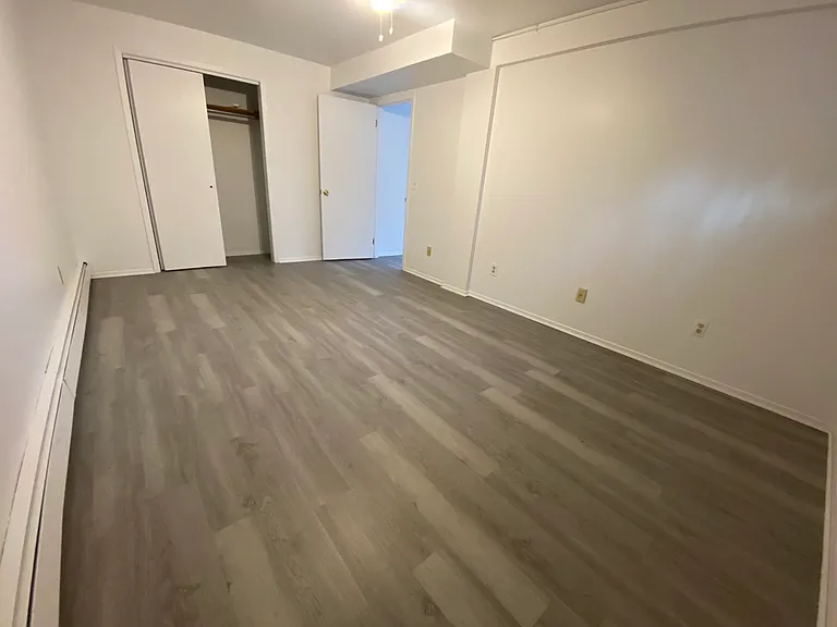 35 Oakwood Rd #35 — Photo 11