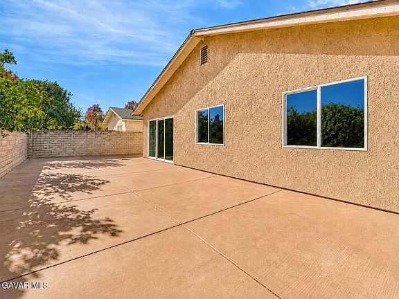 3rd image of 25790 Parada Dr