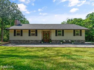 8430 Lakeland Dr, Lenoir City, TN 37772