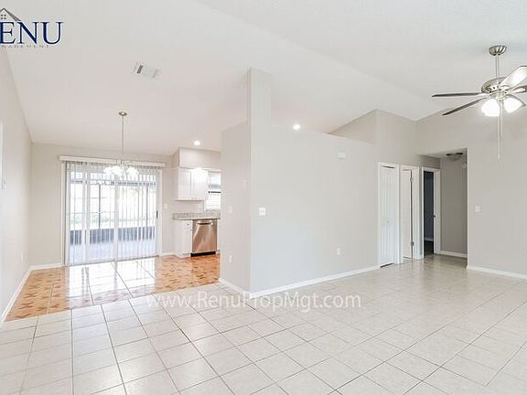 3rd image of 807 Hazel Grove Ct