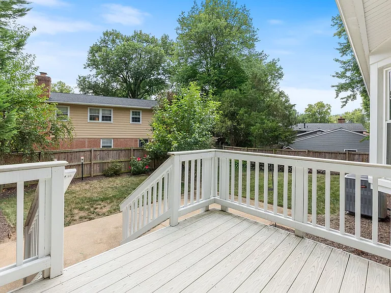 1731 Tamerisk Ct — Photo 44