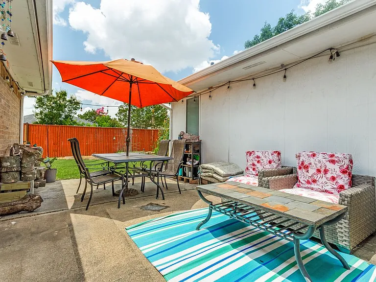 106 E Apollo Rd — Photo 24