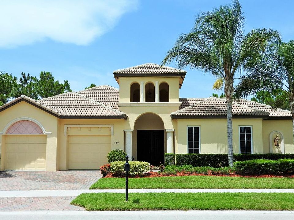 1st image of 850 SW Saint Tropez Ct