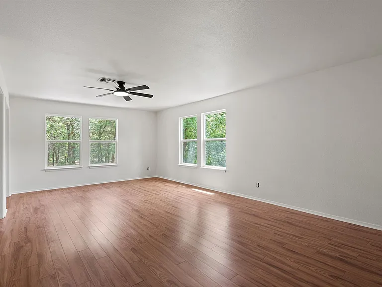 1014 FM 1441 — Photo 25