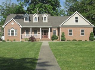 329 N Vine St, Du Quoin, IL 62832