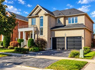 7 Kingspoint Cir, Hamilton, ON L8E 6C5