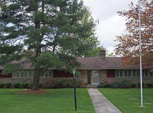 209 Miskell Rd, Mount Carmel, IL 62863