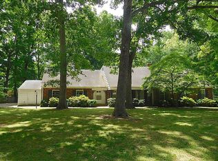 909 Oakcrest Dr, Reidsville, NC 27320