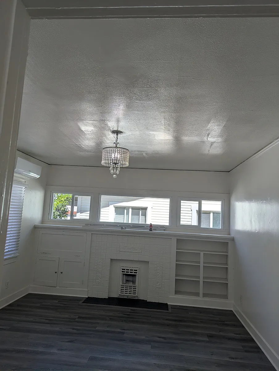 Building Photo - 127 S Olive Ave #6